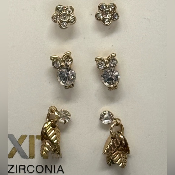 Box Set 6 Pairs Gold Tone Post Earrings Butterfly - Picture 5 of 6